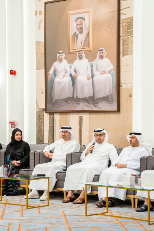 زوج يطلب «الطلاق للضرر» من زوجته.. بطلة الكاراتيه