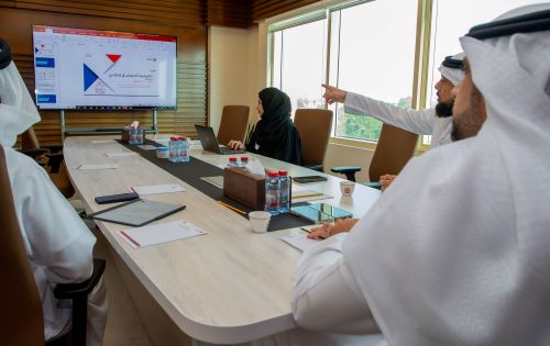 المدير التنفيذي لإدارة الدعاوى يستعرض نتائج لجنة الاحتضان ويعزز التزام دبي بأجندتها الاجتماعية 33 المدير التنفيذي لإدارة الدعاوى يستعرض نتائج لجنة الاحتضان ويعزز التزام دبي بأجندتها الاجتماعية 33