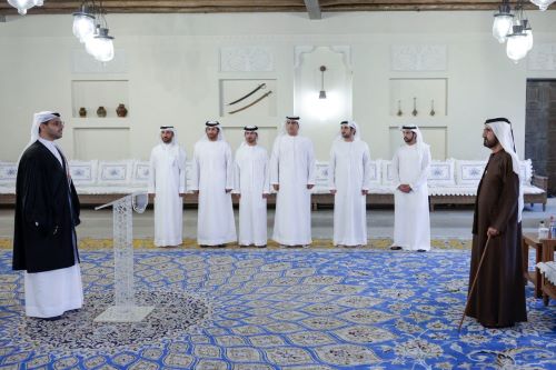 أمام محمد بن راشد.. قضاة جدد في محاكم دبي يؤدون اليمين القانونية