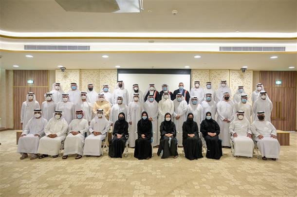 50 خبيراً مواطناً يؤدون اليمين القانونية أمام لجنة شؤون الخبراء بمحاكم دبي في عام الخمسين لدولة الامارات العربية المتحدة