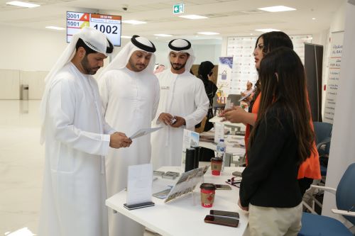 محاكم دبي تنظم معرض السفر الحكومي لاطلاع الموظفين والعاملين في الدائرة على أفضل العروض السياحية الداخلية والخارجية وعلى أهم الوجهات السياحية المتنوعة