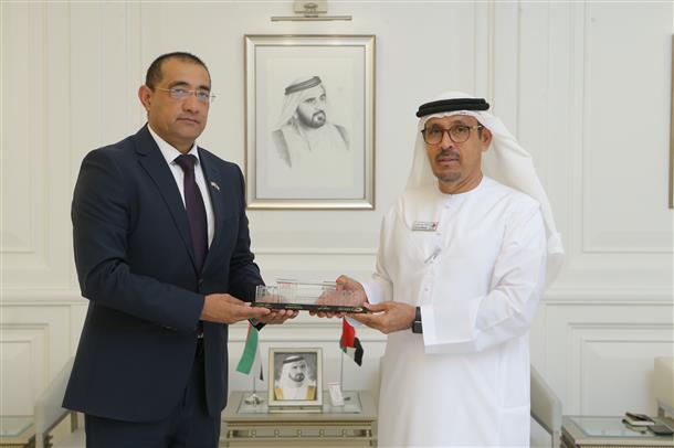 مدير عام محاكم دبي يستقبل القنصل العام لجمهورية أوزباكستان