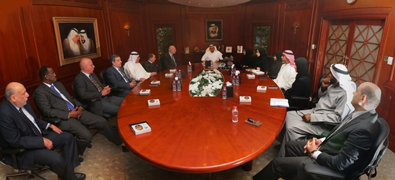 مدير عام محاكم دبي يبدأ بسلسلة اللقاءات الدورية للإدارات للاطلاع على سير العمل