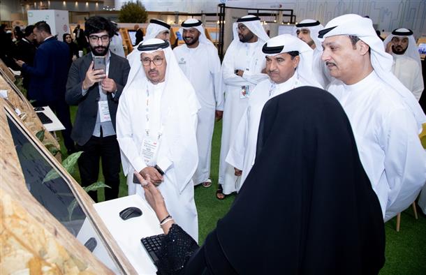محاكم دبي تستعرض باقة خدمات "التقاضي عن بعد" باستخدام تقنيات مرئية حديثة
