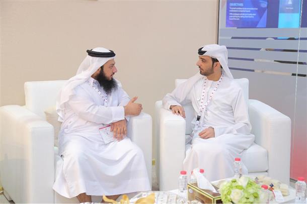 محاكم دبي توفر استشارات فورية ومجانية في «معرض الإنجازات» عبر برنامج «شور»