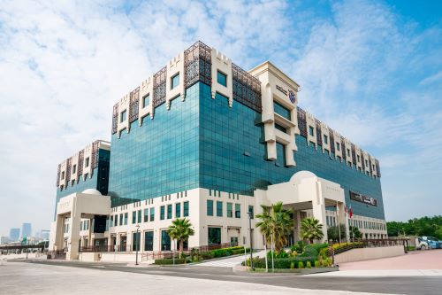 إطلاق الدفعة الثانية من برنامج «الدراسات القضائية والقانونية»