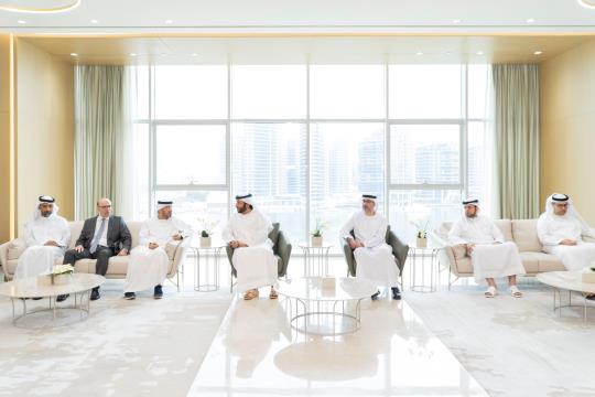 رئيس المحاكم للشؤون القضائية بالإنابة في محاكم دبي يجتمع مع وفد مؤسسة الأوقاف وإدارة أموال القُصّر